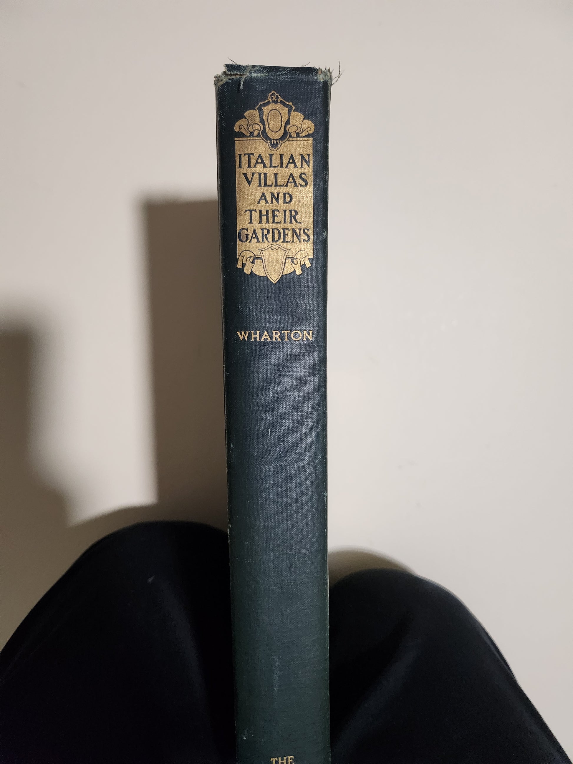 Image of the binding for 'Italian Villas and their Gardens'